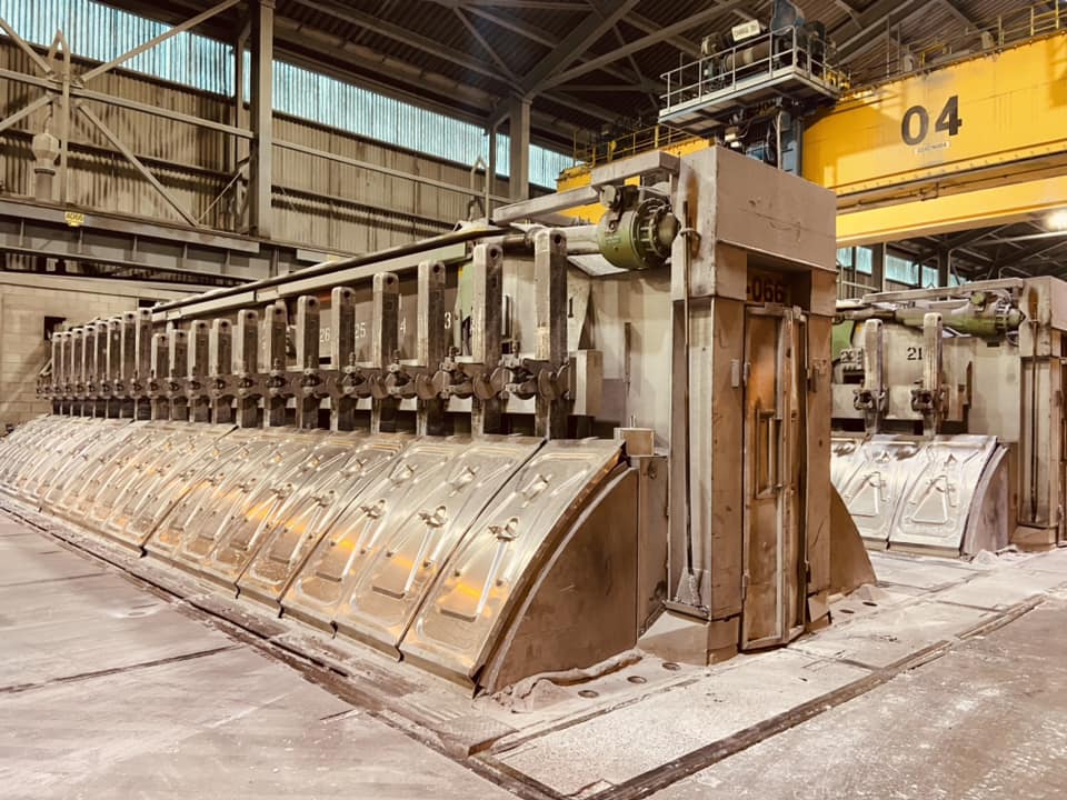 Industrial automation illustration — Aluminum Plants Industrial Automation Hero